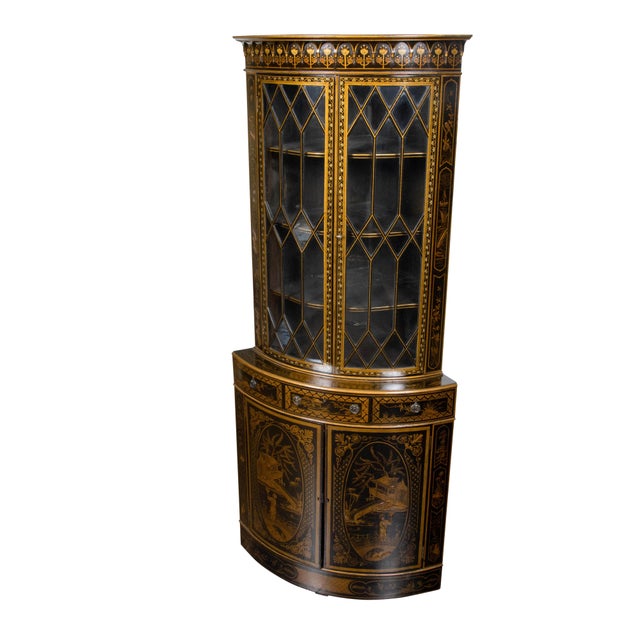 Chinoiserie English 19th Century Black and Gold Lacquered Chinoiserie Corner Cabinet For Sale - Image 3 of 12