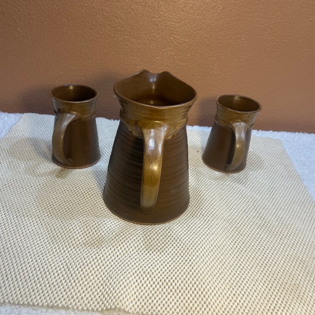 1968 Pacific Stoneware Inc. Mid-Century Pitcher & Mugs - 3 Pieces For Sale - Image 12 of 12