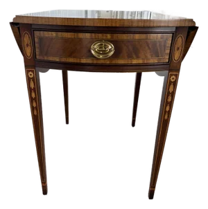 1980s Mahogany Hepplewhite Pembroke Table