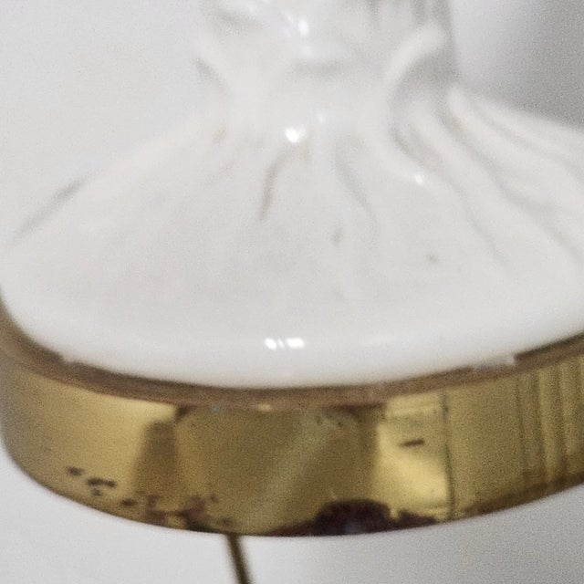 Vintage Palm Beach Regency White Porcelain Palm Tree Table Lamp For Sale - Image 11 of 16