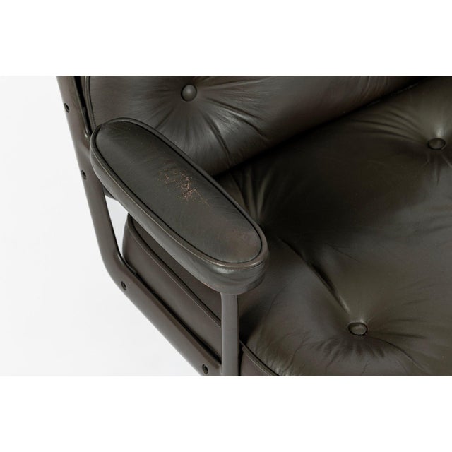Eames Time Life Executive Lobby Chair for Herman Miller, Gray Leather Office Desk Chair, 1988 For Sale - Image 12 of 18