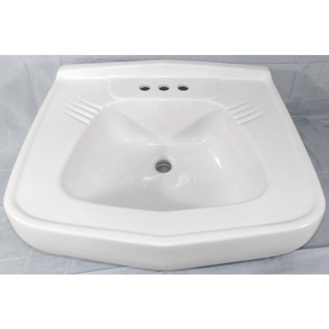 1948 Vintage Art Deco White Vitreous China Pedestal Sink in Excellent Condition For Sale - Image 4 of 18