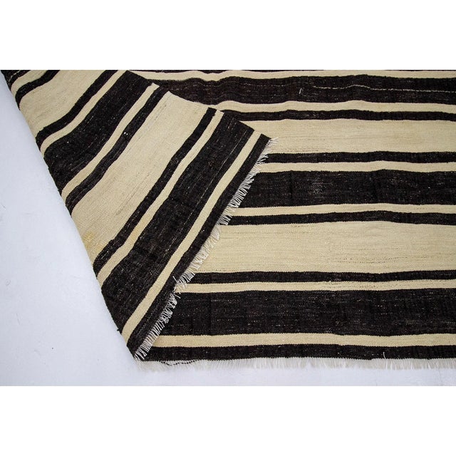 Mid 20th Century 1960s Vintage Striped Natural Kilim Rug- 5′10″ × 11′3″ For Sale - Image 5 of 7