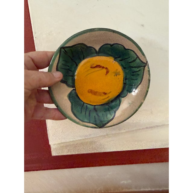 Bottle Green Vintage Mexican Hand Painted Fruit Plates Set of 4 – Signed S. Venegas For Sale - Image 8 of 11