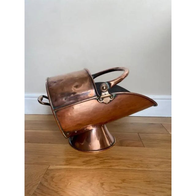 Antique George III Copper Helmet Coal Scuttle, 1800 For Sale - Image 6 of 6