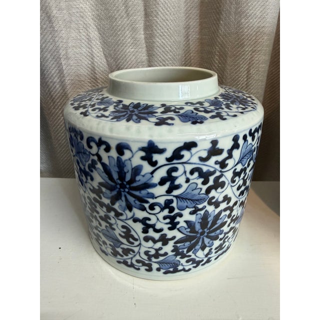 Blue & White Vase, S/3 For Sale In Miami - Image 6 of 8