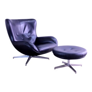 1960s Mid-Century Modern Illum Wikkelso Lounge Chair and Ottoman - 2 Pieces For Sale