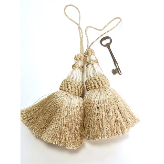 A Pair of Champagne and Cream Key Tassels For Sale In New York - Image 6 of 11