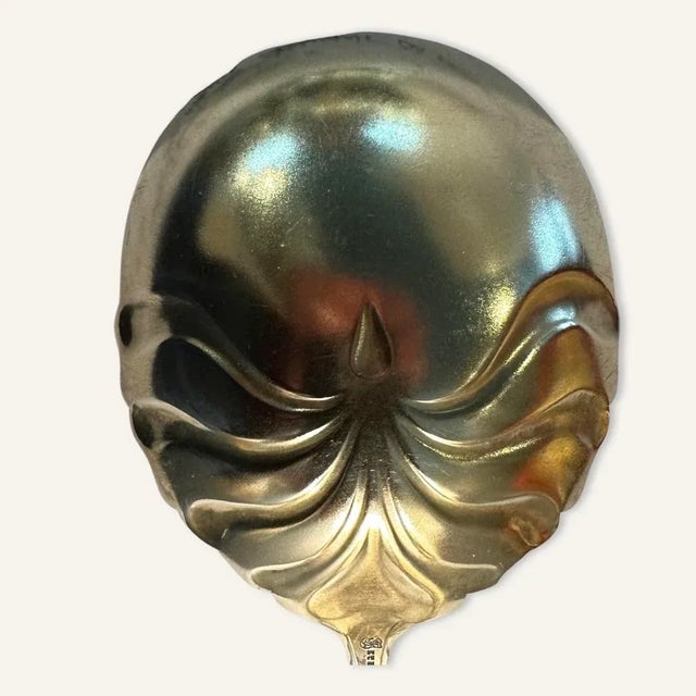 Dating from the late 19th century, this bright-cut ice cream spoon was a favored form of the era. This spoon features a...