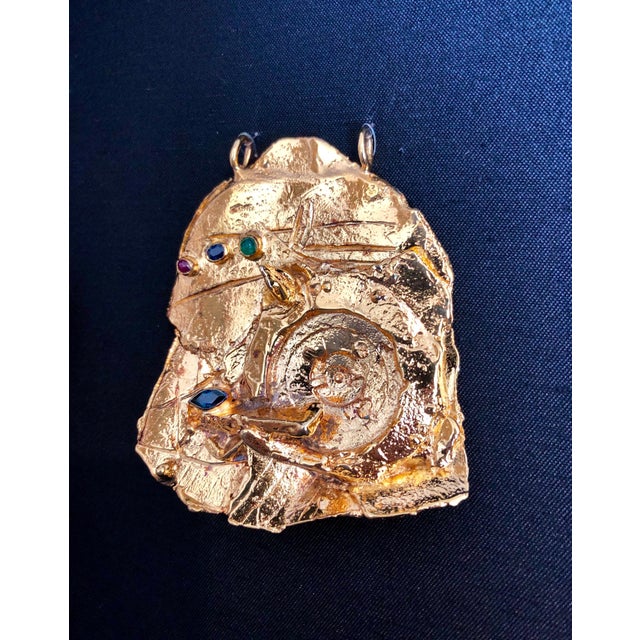 1960s Igael Tumarkin, Gilt Bronze Sculpture Brooch Wearable Art Israeli Tumarkin Abstract Surrealist, c.1960s-1970s For Sale - Image 5 of 14