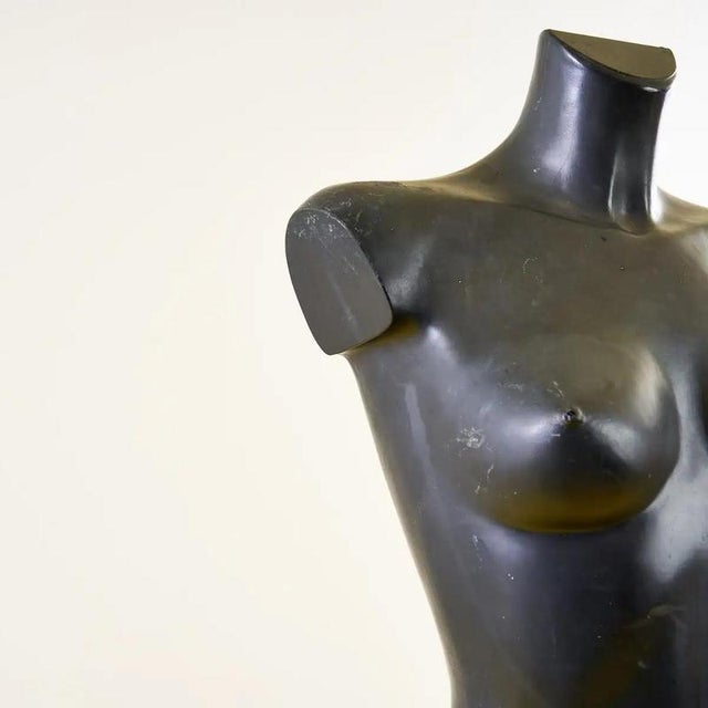 This mannequin from the 1960s features an elegant, tapered silhouette and is made of high-quality fiberglass. The piece is...