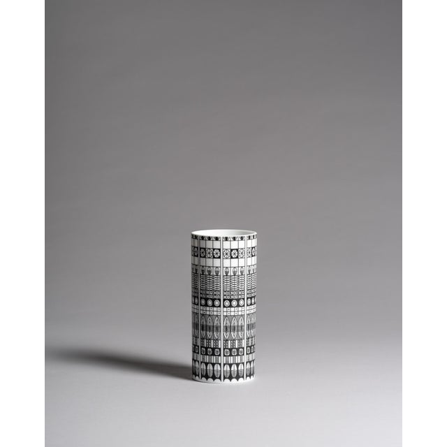 Baumann German Graphic Porcelain Vases by Hans Theo for Rosenthal, 1960s, Set of 2 For Sale - Image 6 of 16