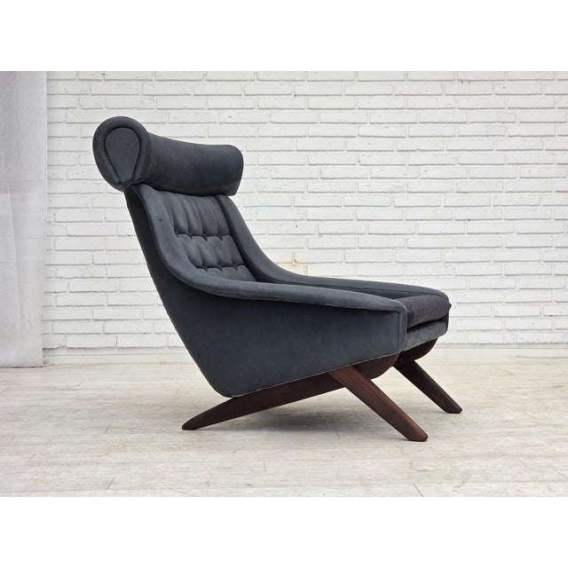 1970s, Danish design by Illum Wikkelsø. Renovated-reupholstered armchair in quality Sørensen natural "Dunes" leather,...