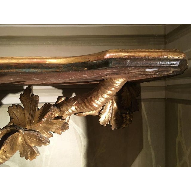 Italian Giltwood Carved Console Table with Leaves and Bunches of Grapes, 1650 For Sale - Image 10 of 18