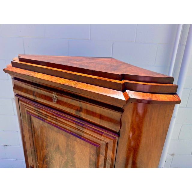 Mid 18th Century Biedermeier Flamed Mahogany Corner Cabinet, Denmark For Sale - Image 15 of 18