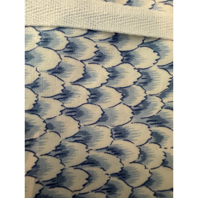 Gorgeous vintage set of 8 cotton napkins. Featuring an artistic, soft French blue and off-white scale motif reminiscent of...