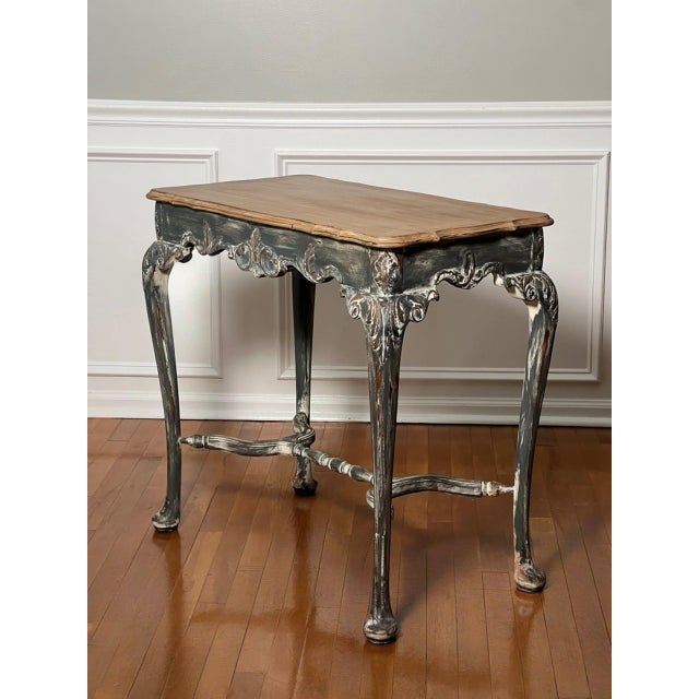 Rustic European 19th Century French Louis XV Style Paint Decorated Table in a Distressed Finish For Sale - Image 3 of 15