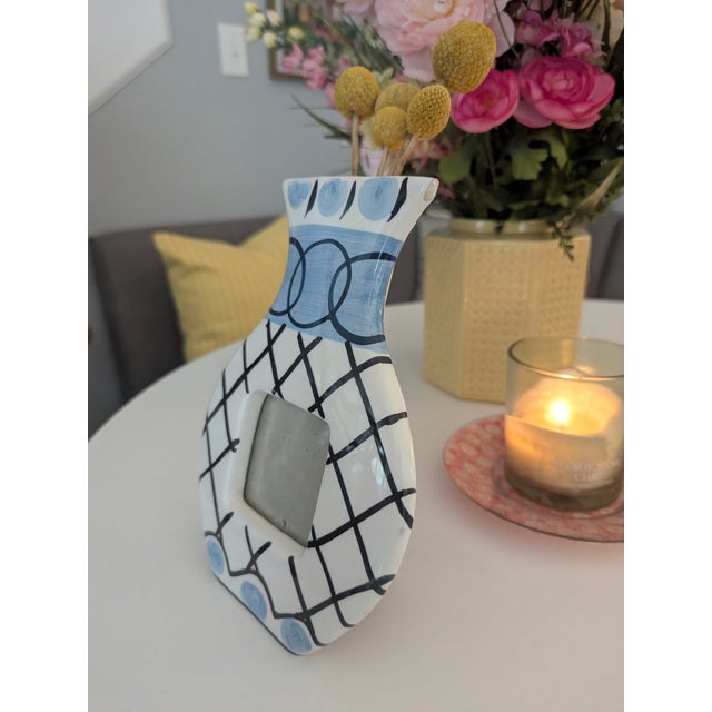 1990s Vintage Pop Art Blue and White Grecian Vase Ceramic Picture Frame For Sale - Image 5 of 11