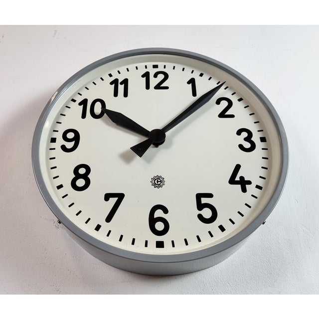 Large Industrial Grey Factory Wall Clock from Chronotechna, 1950s For Sale - Image 6 of 17