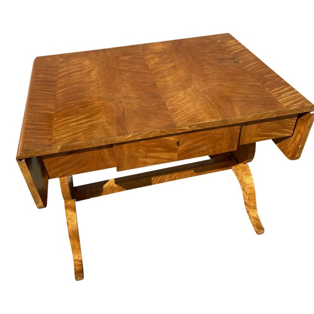 Early 20th Century Antique Austrian Biedermeier Drop Leaf Table For Sale