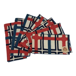 Vintage Linen Dinner Napkins - Set of 7 For Sale