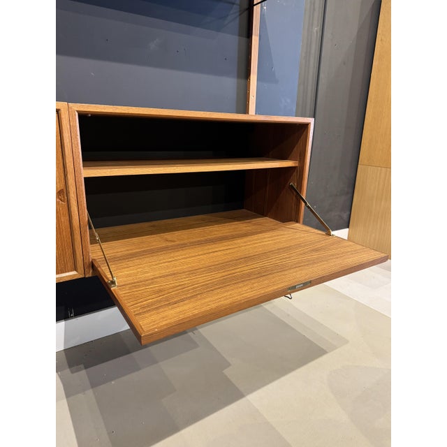Vintage Wall System in Rosewood by Poul Cadovius for Cado For Sale - Image 11 of 16