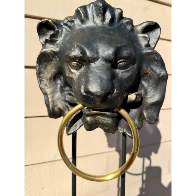 Val's Dollhouse is proud to present a vintage regal lion's head towel valet ideal for the grand wet bar or powder room. It...