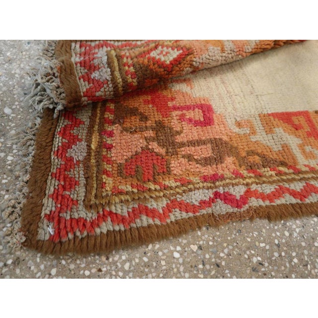 Ivory Galerie Shabab Collection Mid-20th Century Continental European Throw Rug For Sale - Image 8 of 8