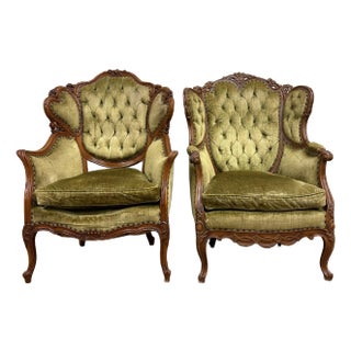Vintage French Provincial Louis XV Style Tufted Velvet Carved Bergere Armchairs For Sale