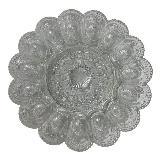 Vintage L. E. Smith Pressed Glass Egg - Oyster Serving Plate For Sale
