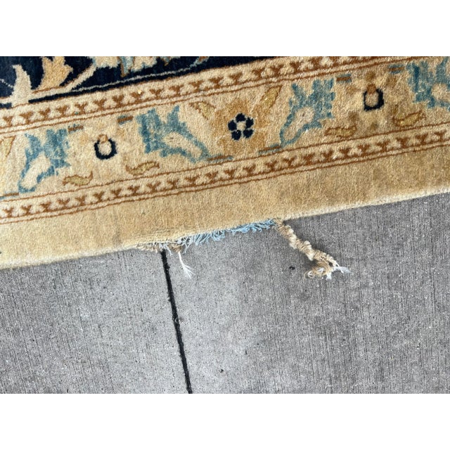 1990s Pakistani Oushak Rug With Blue Boarder For Sale In Miami - Image 6 of 11