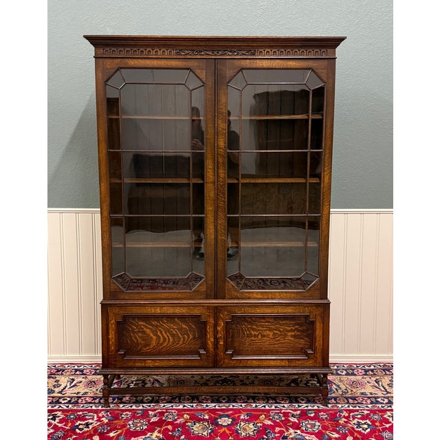 Jacobean Antique English Jacobean Bookcase Cabinet Double Door Wavy Glass Tiger Oak 1930s For Sale - Image 3 of 18