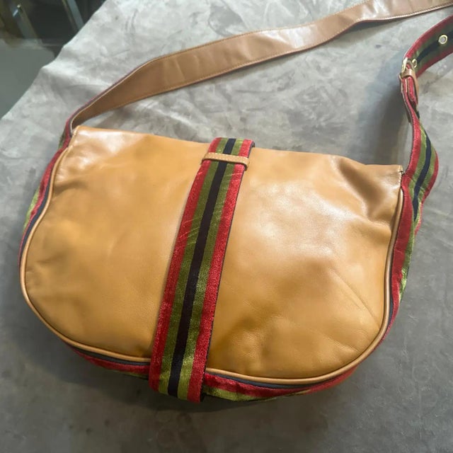 1990s 1990s Iconic Brown Leather and Velvet Messanger Bag by Roberta Di Camerino For Sale - Image 5 of 18