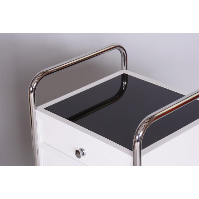 Silver Bauhaus Bedside Tables in Chrome by Vichr, 1930s, Set of 2 For Sale - Image 8 of 9