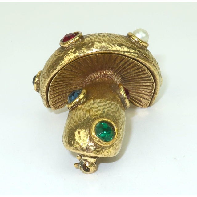 Trifari Jeanne Jewelry Gold Plated Bejeweled Mushroom Brooch, 1960's For Sale - Image 4 of 14