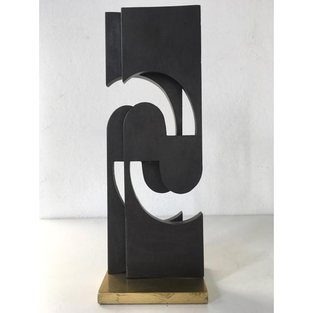 Roberto Vecchione is an Italian artist that explore the world between the empty and full, the yes and no with a conceptual...