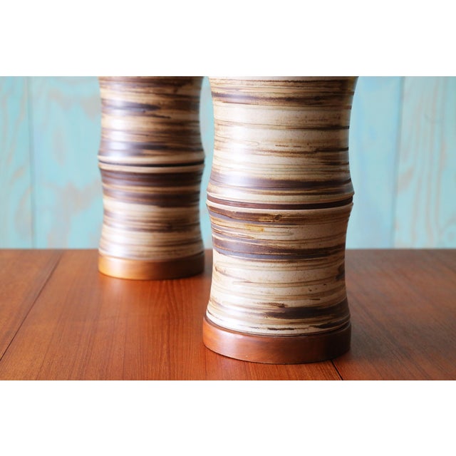 Brown 1960s Pair of Jane and Gordon Martz Table Lamps M221 Marshall Studios Green Brown Bamboo For Sale - Image 8 of 13