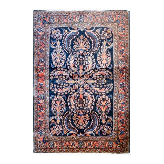 Early 20th Century Lilihan Rug For Sale