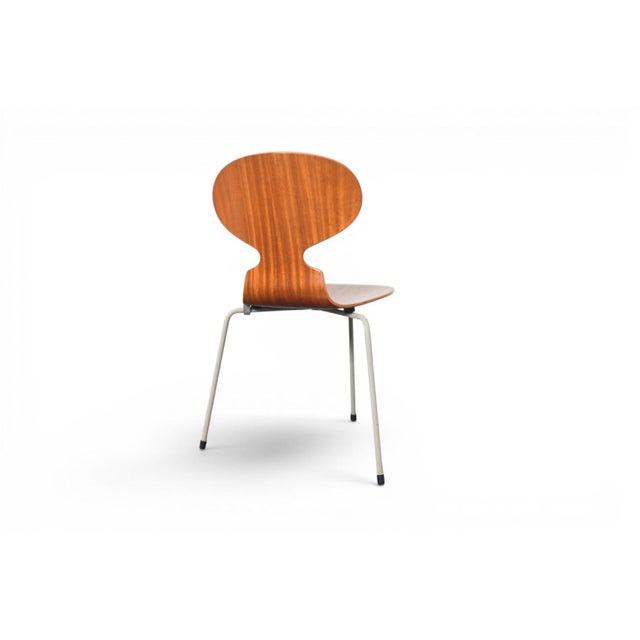 Set of Four Arne Jacobsen Ant Chairs in Teak by Fritz Hansen, 1950s For Sale - Image 9 of 11