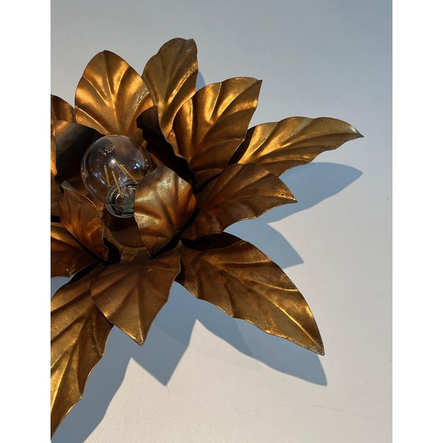 Gold Wall or ceiling lights with flowers in gilded metal in the style of Maison Jansen For Sale - Image 8 of 12
