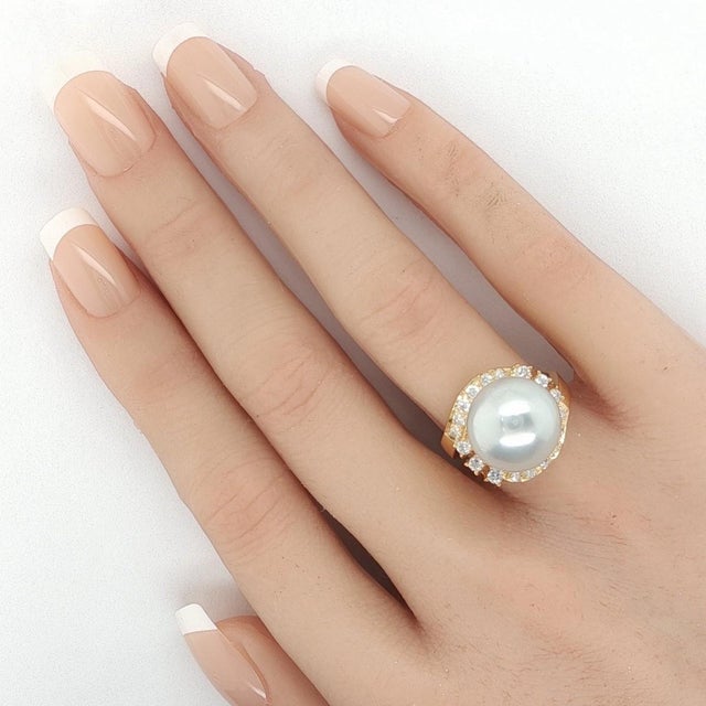 Contemporary Mid 20th Century Cultured Pearl & Diamond Cocktail Ring 14k Yellow Gold Size 6.5 For Sale - Image 3 of 8