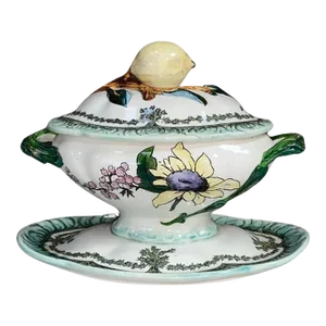 French Faience Sunflower Tureen Creil Et Montereau, Circa 1890