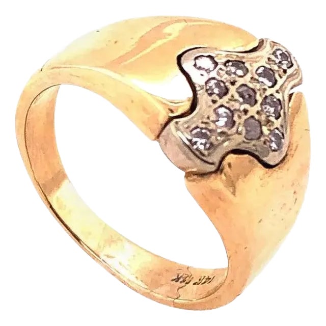 14 Karat Two-Tone Yellow and White Gold Ring With Diamond Cluster 0.30 TDW, Size 7 For Sale