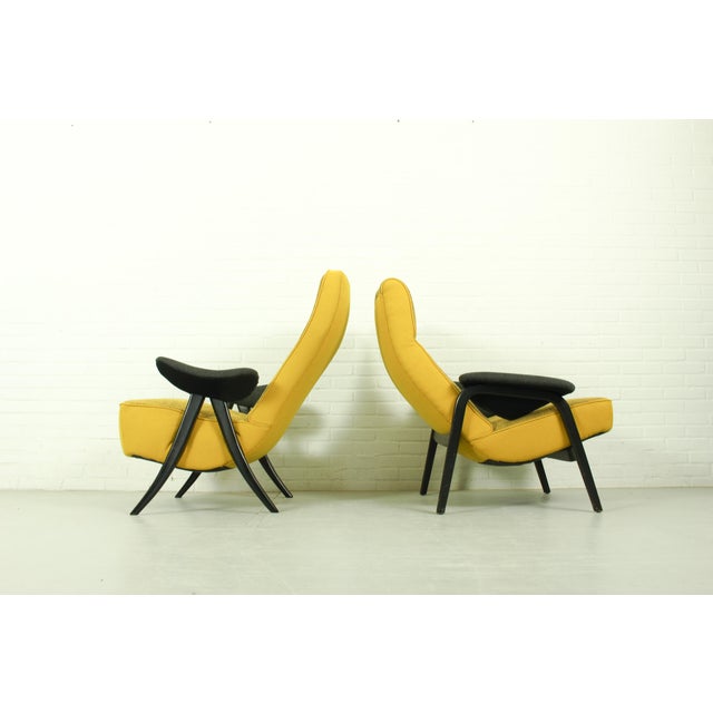 Vintage Model 107 & 137 Chairs in Kvadrat Hallingdal by Theo Ruth for Artifort, 1960s, Set of 2 For Sale - Image 9 of 18