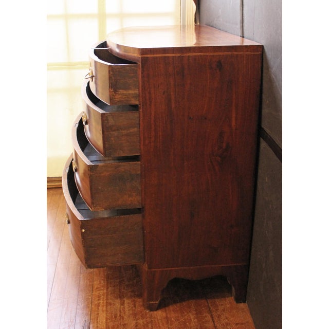 Late 18th Century English George III Period Bowfront Chest of Drawers For Sale In Raleigh - Image 6 of 15