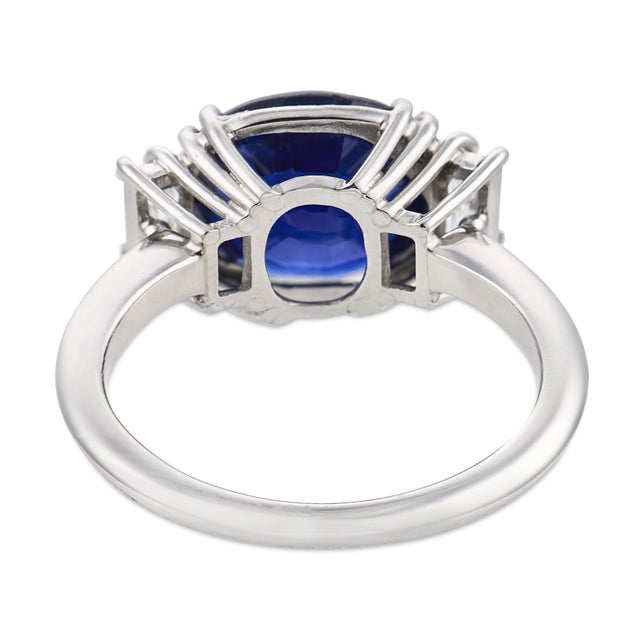 Vintage Gia 4.95 Carat Ceylon Sapphire Diamond Platinum Ring, Size 7.25 For Sale In Los Angeles - Image 6 of 6