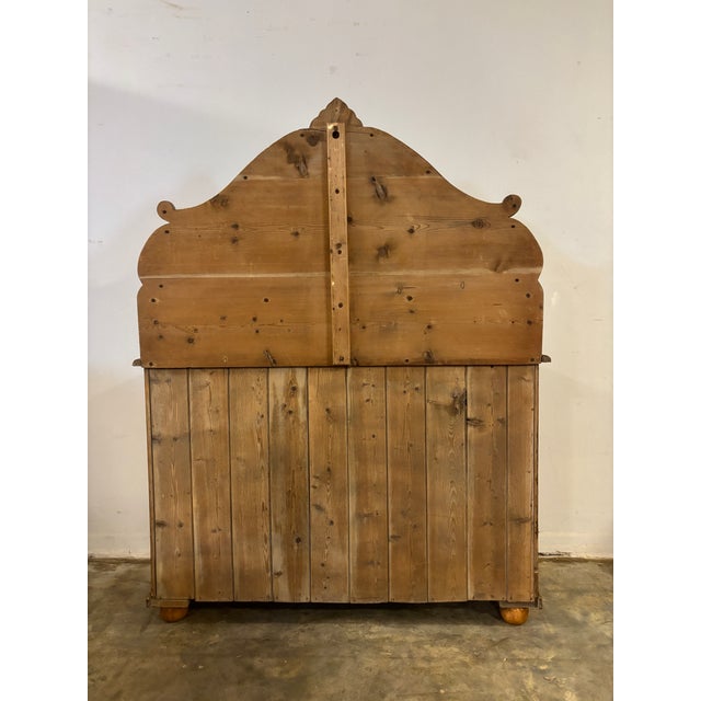 19th Century English Pine Chiffonier For Sale In Naples, FL - Image 6 of 7