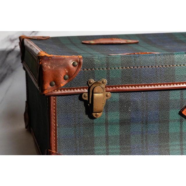 Heritage Style Vintage Tartan Leather Suitcase Luggage Home Decor Prop Storage For Sale In New York - Image 6 of 18