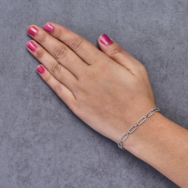 14K White Gold 1.00 Cttw Paperclip Link Bracelet For Sale - Image 4 of 5