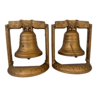 Vintage Cast-Metal Liberty Bell Bookends – Heavy Cast Metal Pair With Blue Felt Base (Mid-20th Century) For Sale